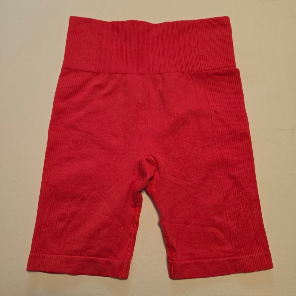 All in Motion Seamless High-Waisted Ribbed Biker Shorts Red Size Small